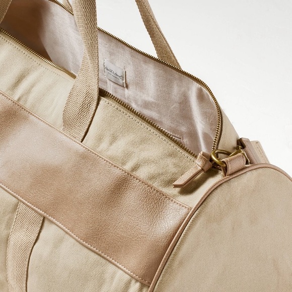 🔖 Canvas Travel Duffel Bag Khaki - Hearth & Hand with Magnolia - Picture 2 of 4